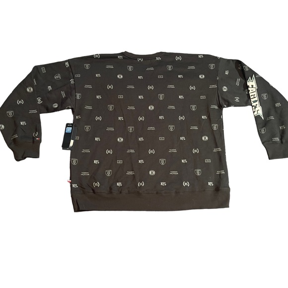 NWTs Tommy Hilfiger Philadelphia Eagles Crewneck sweatshirt - Picture 2 of 4